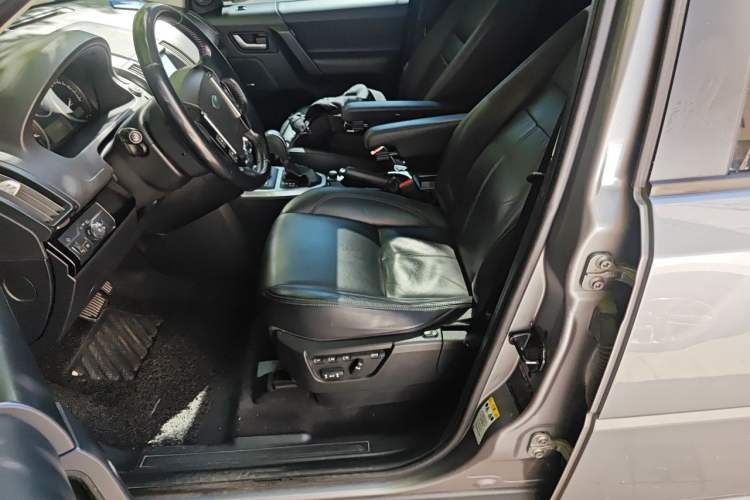 Used Land Rover Freelander 2 2011 3.2L i6 HSE Gasoline Edition Left Front Seat
