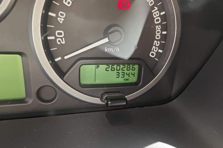 Used Land Rover Freelander 2 2011 3.2L i6 HSE Gasoline Edition Odometer Close Up