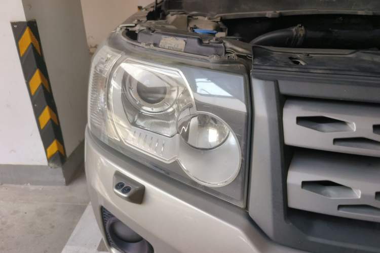 Used Land Rover Freelander 2 2011 2.2T SD4 SE Diesel Edition Right Front Headlight
