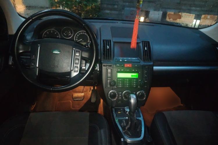 Used Land Rover Freelander 2 2011 2.2T SD4 SE Diesel Edition Center Console