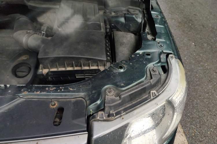 Used Land Rover Freelander 2 2011 2.2T SD4 SE Diesel Edition Engine Bay Left