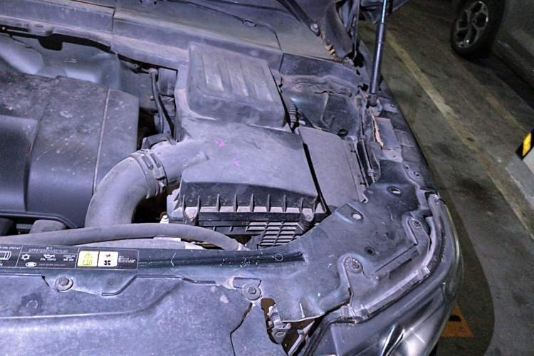 Used Land Rover Freelander 2 2011 3.2L i6 SE Gasoline Version Engine Bay Left