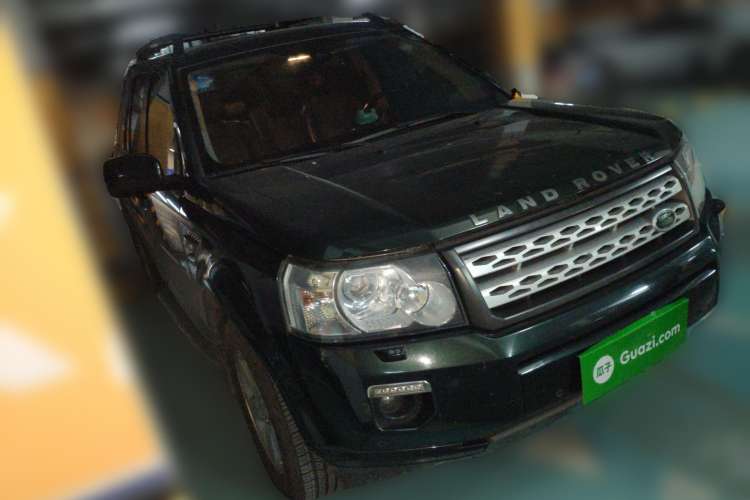 Used Land Rover Freelander 2 2011 2.2T SD4 SE Diesel Edition Front Right 45 Deg