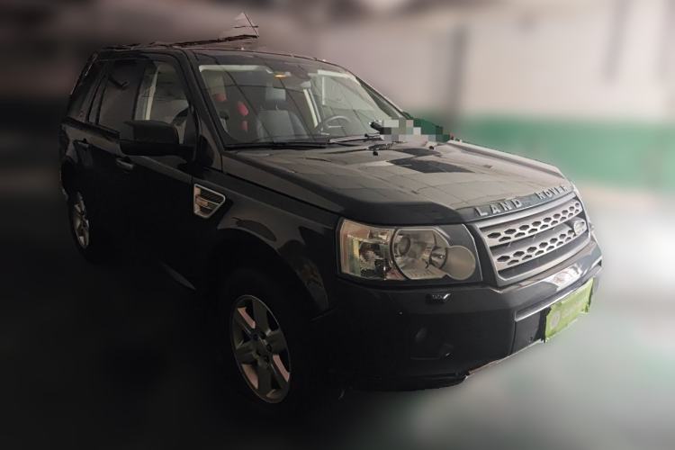 Used Land Rover Freelander 2 2011 2.2T SD4 SE Diesel Edition Front Right 45 Deg