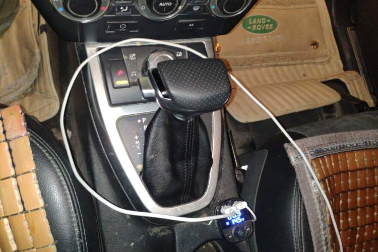 Used Land Rover Freelander 2 2011 2.2T SD4 SE Diesel Edition Gear Lever