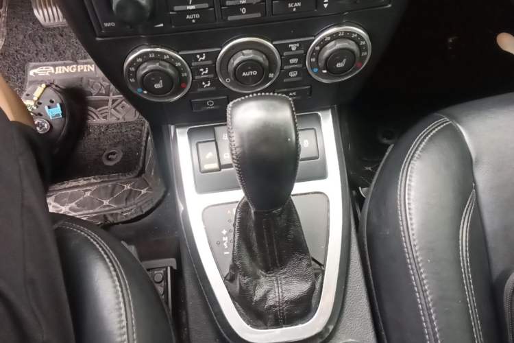 Used Land Rover Freelander 2 2011 3.2L i6 HSE Gasoline Edition Gear Lever