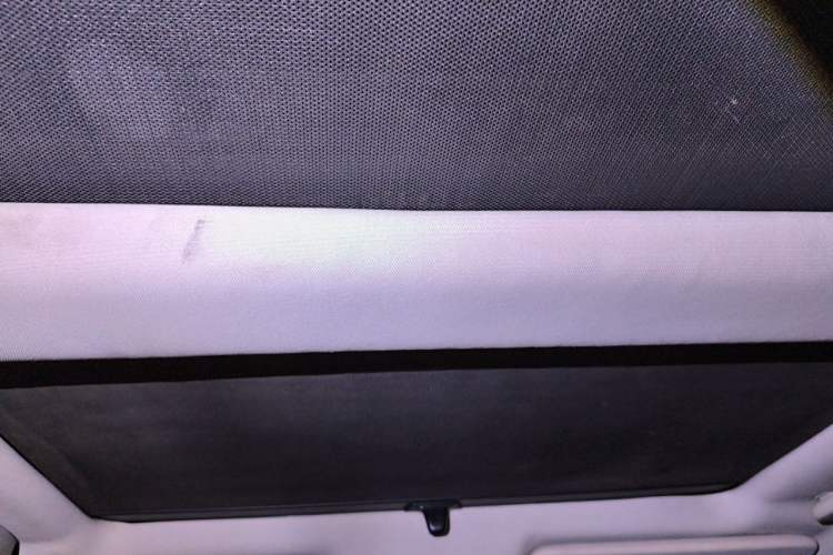 Used Land Rover Freelander 2 2011 3.2L i6 SE Gasoline Version Headliner