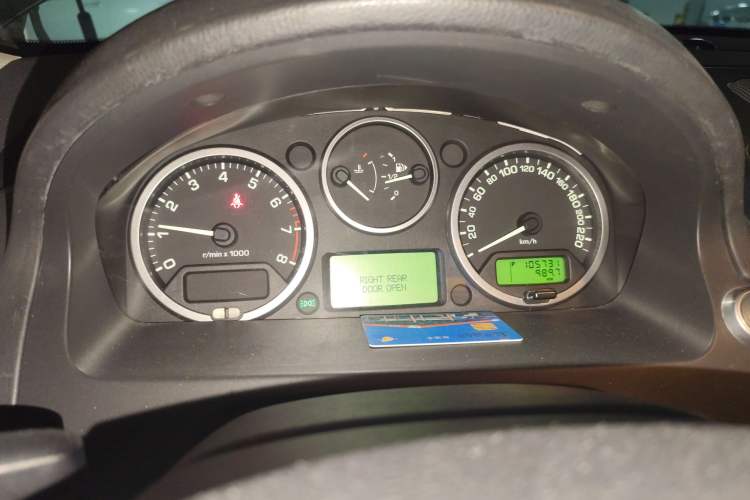 Used Land Rover Freelander 2 2011 3.2L i6 HSE Gasoline Edition Instrument Cluster