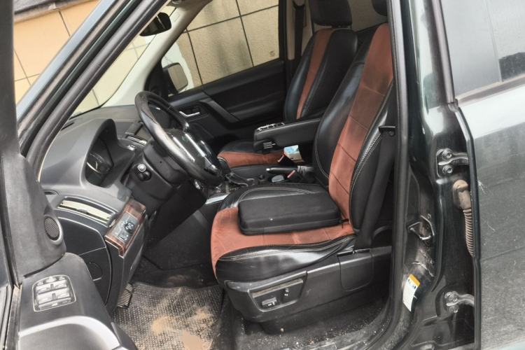 Used Land Rover Freelander 2 2011 3.2L i6 SE Gasoline Version Left Front Seat