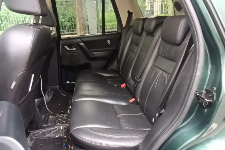 Used Land Rover Freelander 2 2011 3.2L i6 HSE Gasoline Edition Left Rear Seat