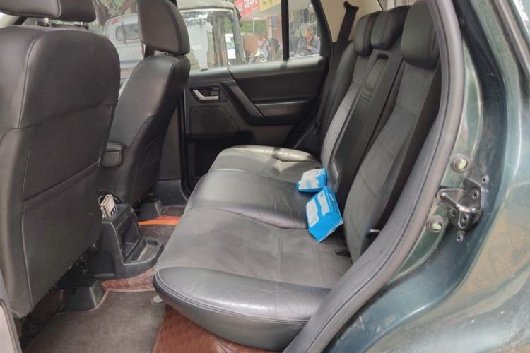 Used Land Rover Freelander 2 2011 3.2L i6 SE Gasoline Version Left Rear Seat