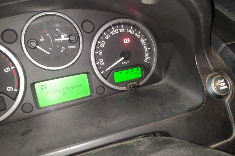Used Land Rover Freelander 2 2011 2.2T SD4 SE Diesel Edition Odometer Close Up