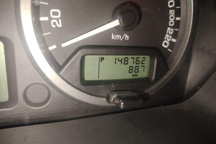 Used Land Rover Freelander 2 2011 2.2T SD4 SE Diesel Edition Odometer Close Up