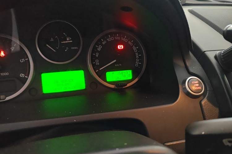 Used Land Rover Freelander 2 2011 2.2T SD4 SE Diesel Edition Odometer Close Up