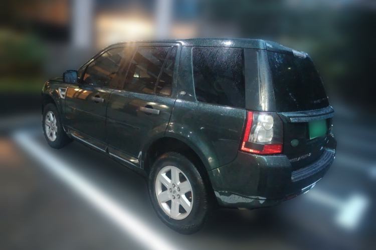Used Land Rover Freelander 2 2011 2.2T SD4 SE Diesel Edition Rear Left 45 Deg