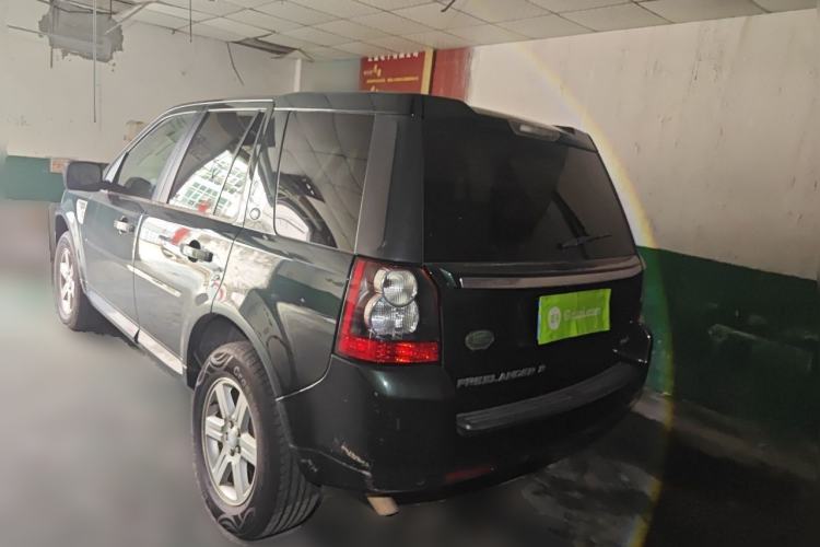Used Land Rover Freelander 2 2011 2.2T SD4 SE Diesel Edition Rear Left 45 Deg