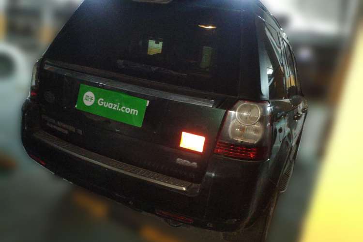 Used Land Rover Freelander 2 2011 2.2T SD4 SE Diesel Edition Rear Right 45 Deg