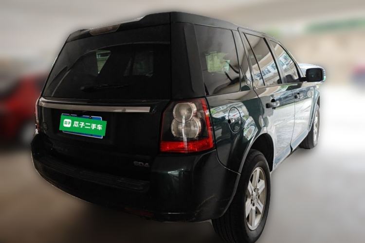 Used Land Rover Freelander 2 2011 2.2T SD4 SE Diesel Edition Rear Right 45 Deg