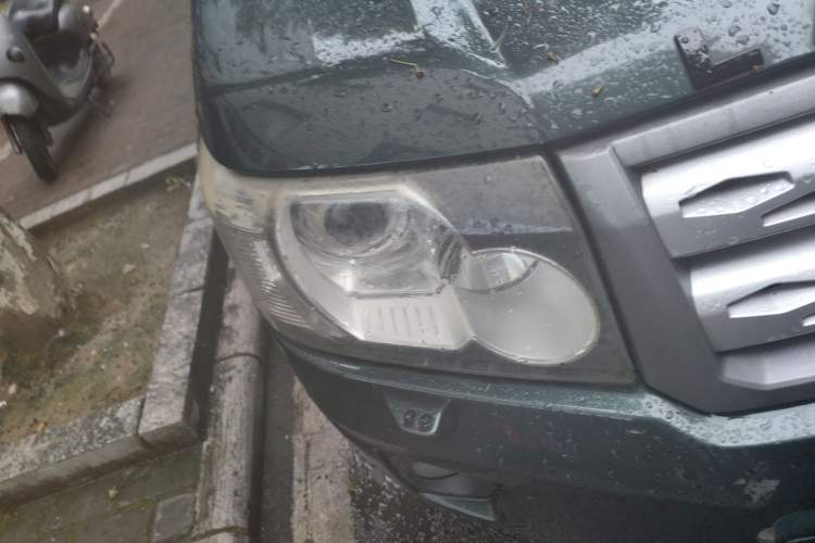 Used Land Rover Freelander 2 2011 2.2T SD4 SE Diesel Edition Right Front Headlight