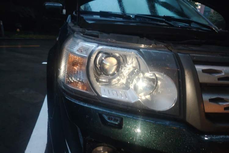 Used Land Rover Freelander 2 2011 2.2T SD4 SE Diesel Edition Right Front Headlight