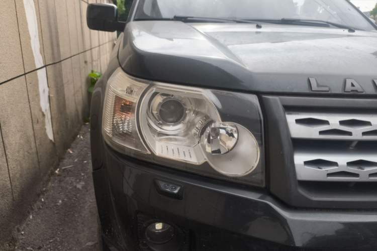 Used Land Rover Freelander 2 2011 3.2L i6 SE Gasoline Version Right Front Headlight