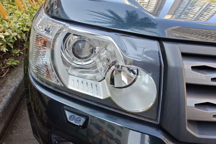 Used Land Rover Freelander 2 2011 2.2T SD4 SE Diesel Edition Right Front Headlight