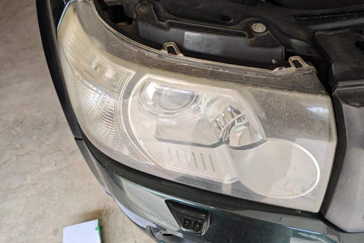 Used Land Rover Freelander 2 2011 2.2T SD4 SE Diesel Edition Right Front Headlight