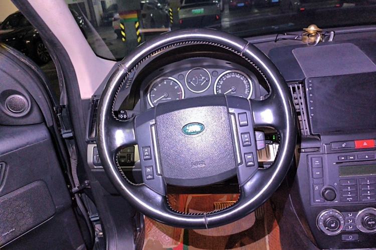 Used Land Rover Freelander 2 2011 3.2L i6 SE Gasoline Version Steering Wheel