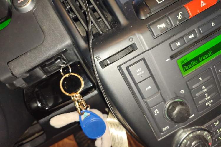 Used Land Rover Freelander 2 2011 3.2L i6 HSE Gasoline Edition Vehicle Key