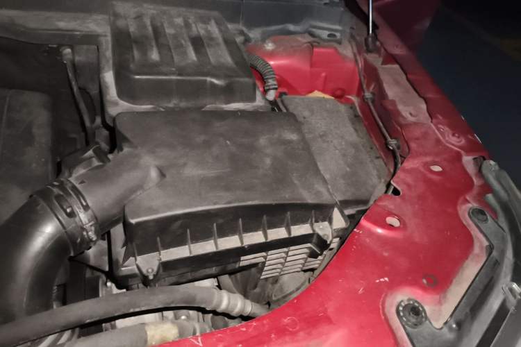Used Land Rover Freelander 2 2011 3.2L China Red Limited Edition Engine Bay Left
