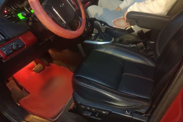 Used Land Rover Freelander 2 2011 3.2L China Red Limited Edition Left Front Seat