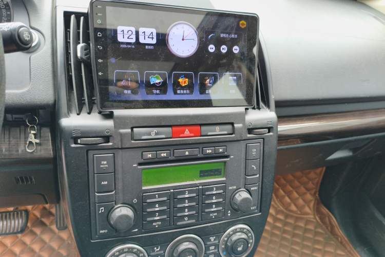 Used Land Rover Freelander 2 2011 3.2L i6 SE Gasoline Version Audio And AC Panel