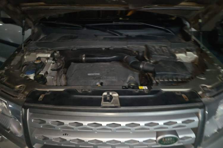 Used Land Rover Freelander 2 2011 2.2T SD4 SE Diesel Edition Engine Bay