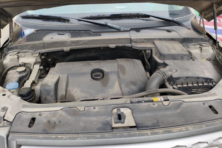 Used Land Rover Freelander 2 2011 3.2L i6 SE Gasoline Version Engine Bay