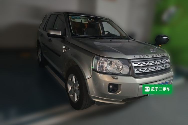 Used Land Rover Freelander 2 2011 2.2T SD4 SE Diesel Edition Front Right 45 Deg