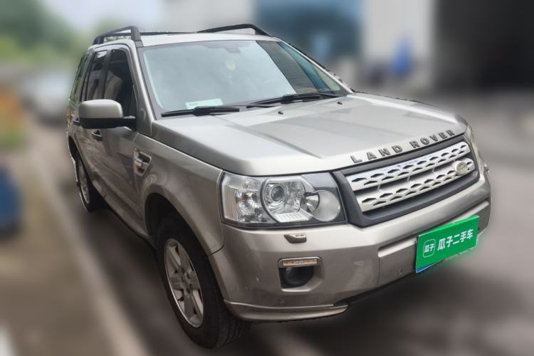 Used Land Rover Freelander 2 2011 2.2T SD4 SE Diesel Edition Front Right 45 Deg