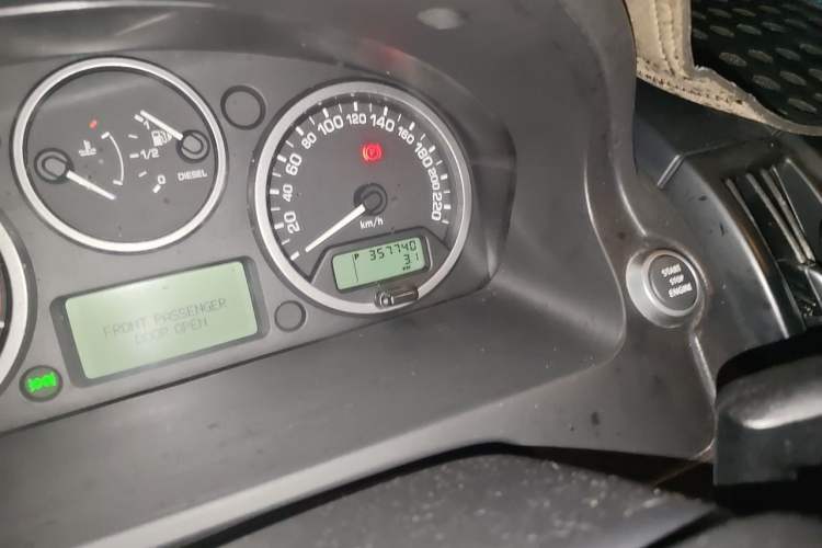 Used Land Rover Freelander 2 2011 2.2T SD4 SE Diesel Edition Odometer Close Up