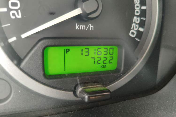 Used Land Rover Freelander 2 2011 3.2L i6 SE Gasoline Version Odometer Close Up