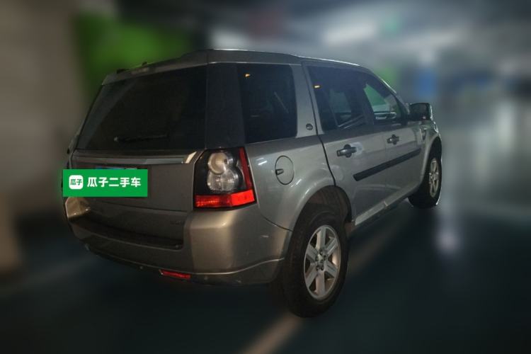 Used Land Rover Freelander 2 2011 2.2T SD4 SE Diesel Edition Rear Right 45 Deg