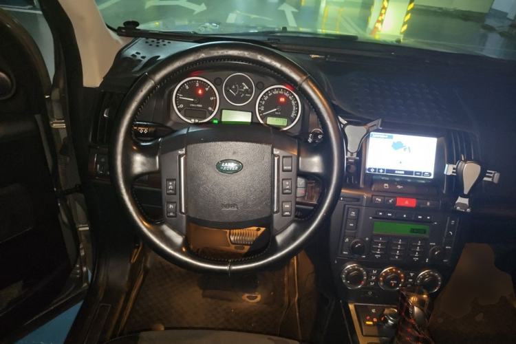 Used Land Rover Freelander 2 2011 2.2T SD4 SE Diesel Edition Steering Wheel