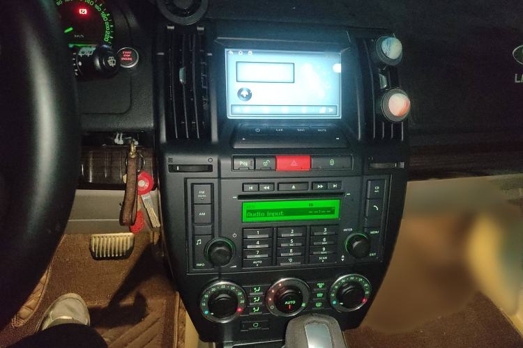 Used Land Rover Freelander 2 2011 2.2T SD4 SE Diesel Edition Audio And AC Panel