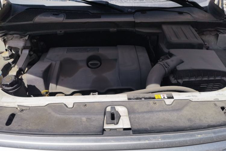 Used Land Rover Freelander 2 2011 3.2L i6 SE Gasoline Version Engine Bay