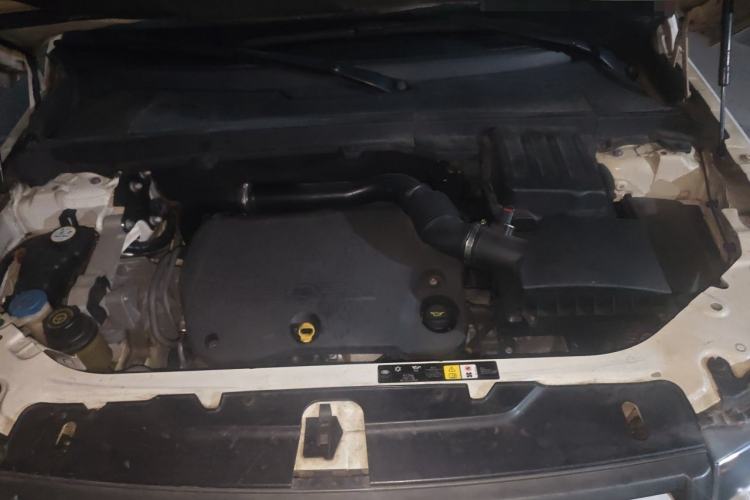 Used Land Rover Freelander 2 2011 2.2T SD4 SE Diesel Edition Engine Bay