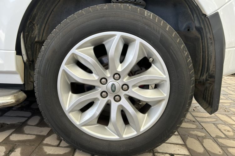 Used Land Rover Freelander 2 2011 3.2L i6 HSE Gasoline Edition Exterior 7