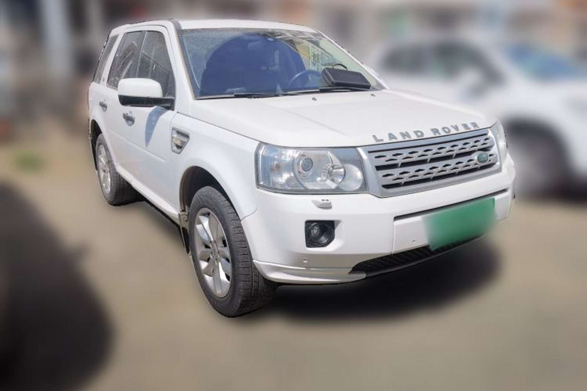 Used Land Rover Freelander 2 2011 3.2L i6 SE Gasoline Version Front Right 45 Deg