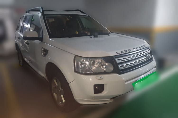 Used Land Rover Freelander 2 2011 2.2T SD4 SE Diesel Edition Front Right 45 Deg