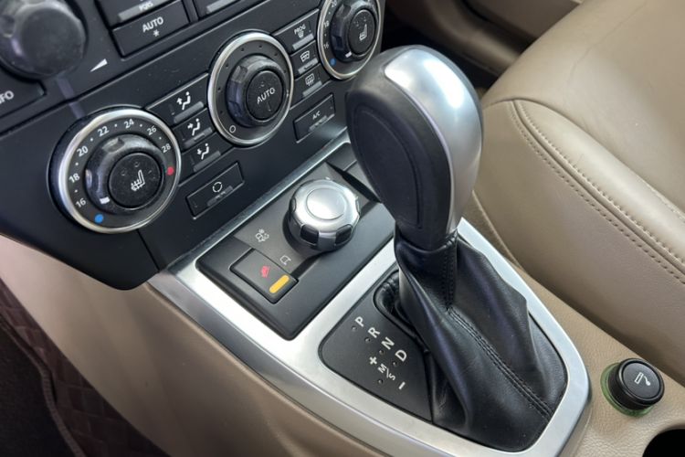 Used Land Rover Freelander 2 2011 3.2L i6 HSE Gasoline Edition Gear Lever