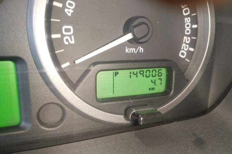 Used Land Rover Freelander 2 2011 3.2L i6 SE Gasoline Version Odometer Close Up