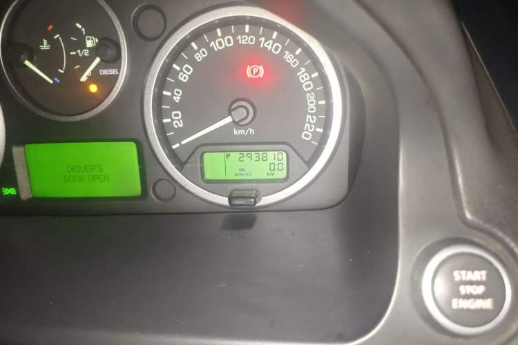 Used Land Rover Freelander 2 2011 2.2T SD4 SE Diesel Edition Odometer Close Up