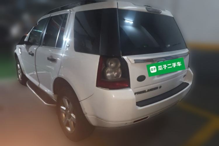Used Land Rover Freelander 2 2011 2.2T SD4 SE Diesel Edition Rear Left 45 Deg
